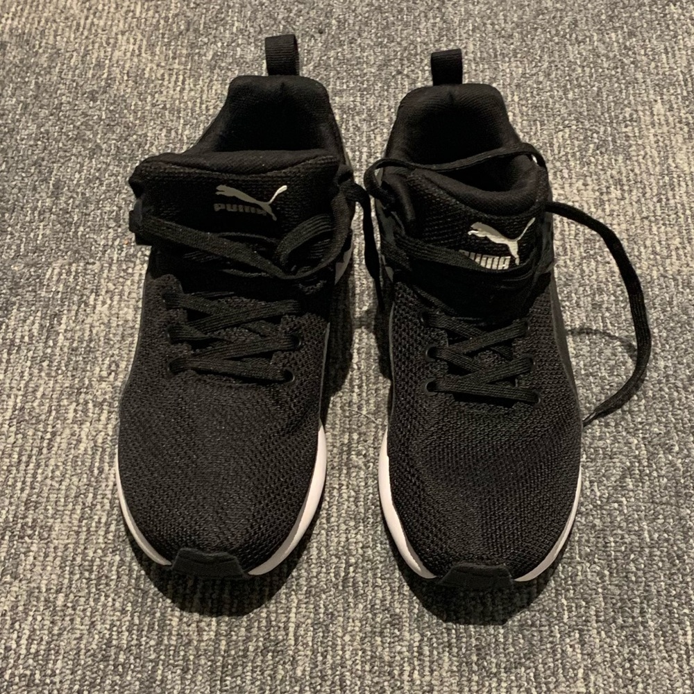 Puma Aril Blaze - Brand New - Without Box